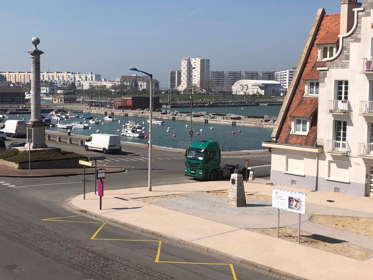Chambres Privees Calais Ferry-Port-Place D'Armes Bagian luar foto